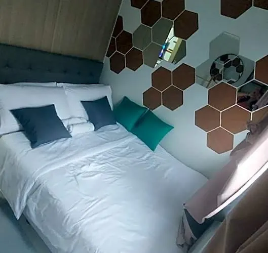 Hotel Shore 2 Tower 1, Moa, Near Ikea/naia/arena From Retreat Haven Shore2 Residences Manilla